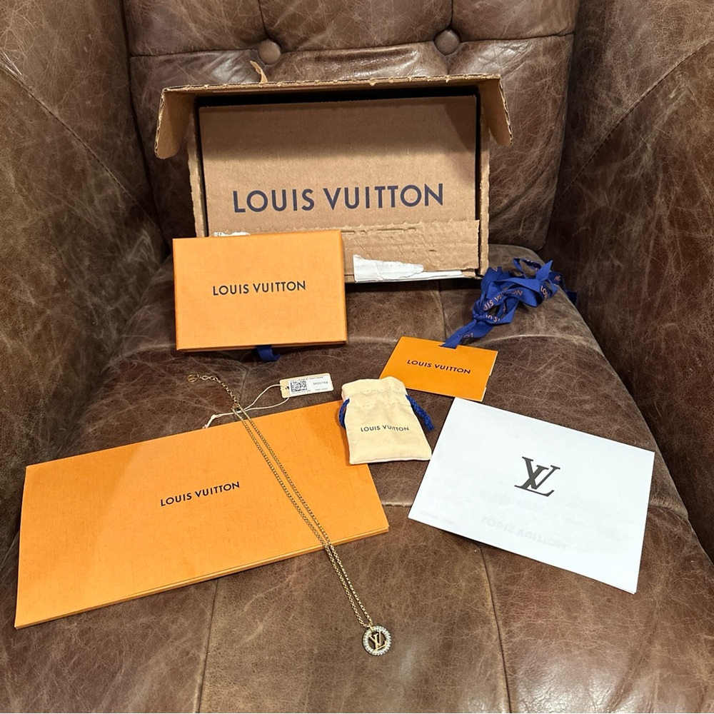 Louis Vuitton Louise by Night Necklace